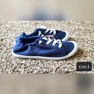 Womans slip on canvas shoes